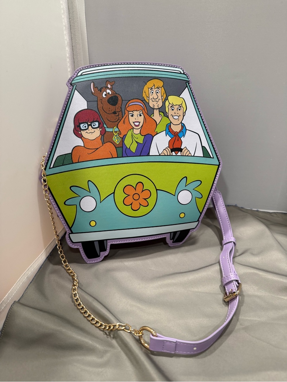 Scooby-Doo Mystery Machine Crossbody Bag in Lavender WB studio tour NWT